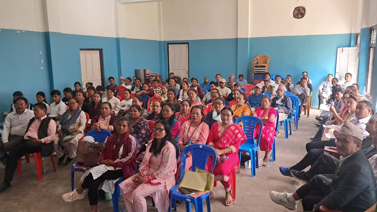 नेपाली काग्रेस प्रशिक्षण विभागद्धारा शुक्रबार आयोजित कार्यक्रममा सहभागीहरु ।